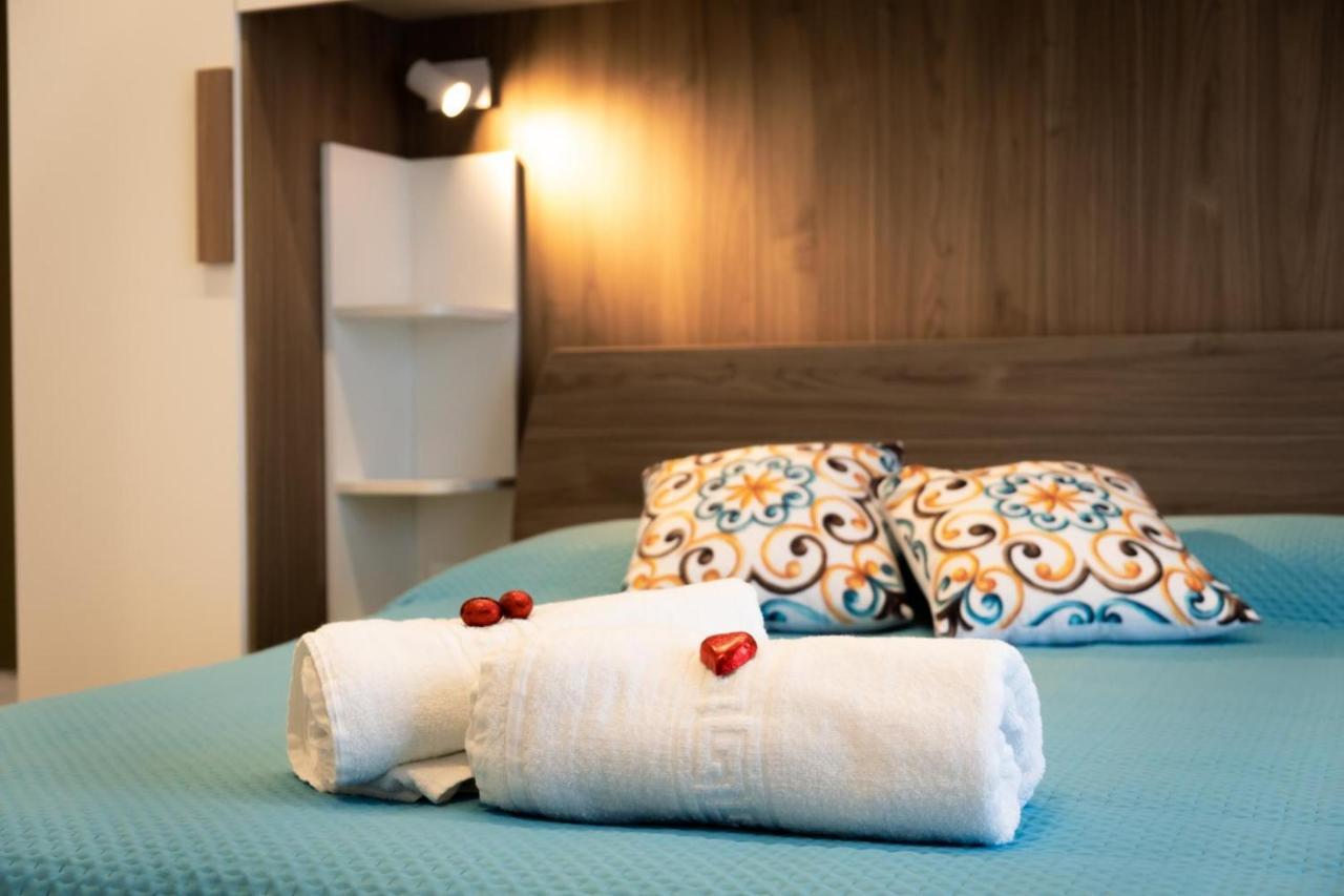 Domina Apartments Monopoli Luaran gambar